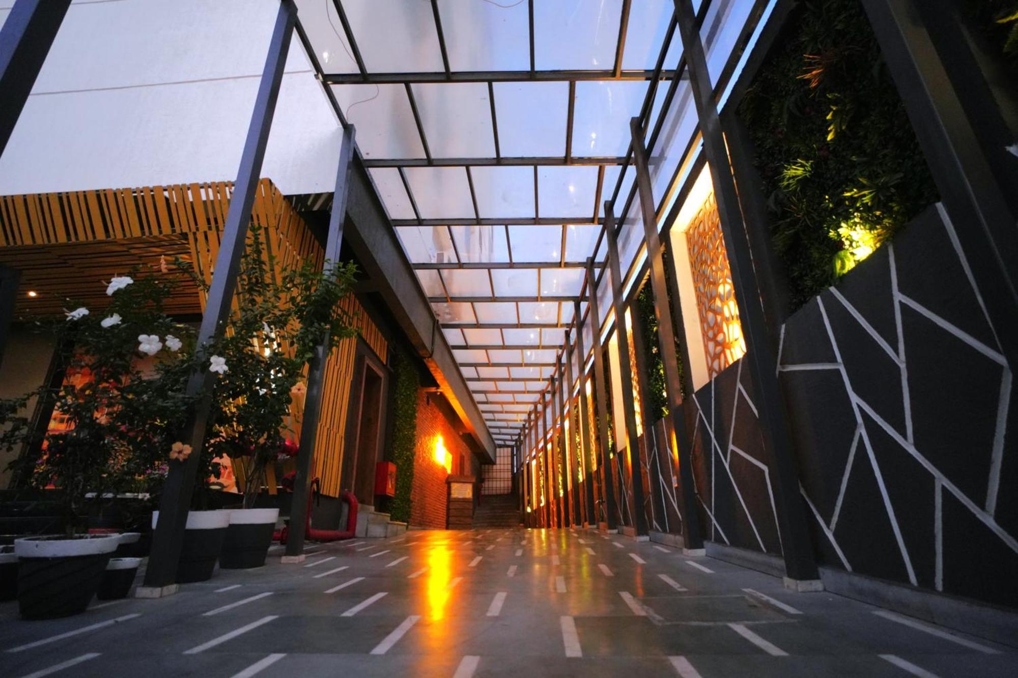 Imperial Heights Hotel Deoghar Ngoại thất bức ảnh