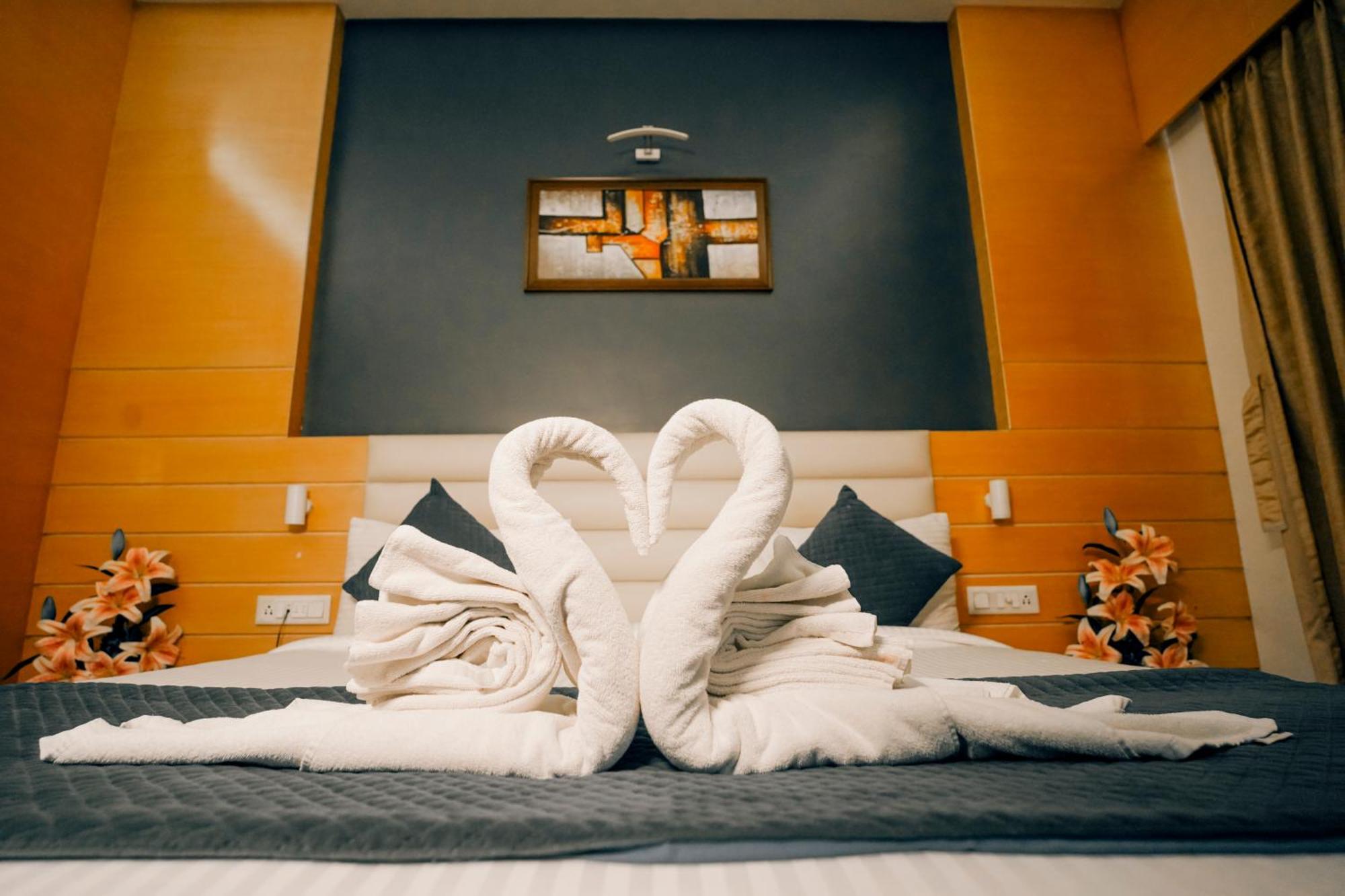 Imperial Heights Hotel Deoghar Ngoại thất bức ảnh